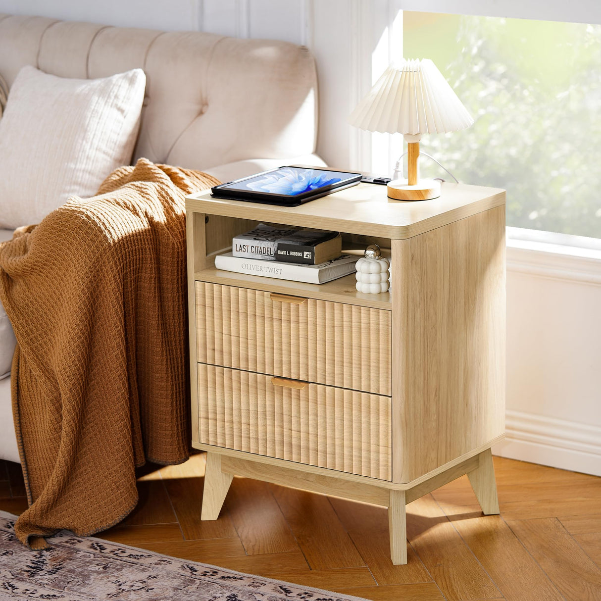 Fluted Nightstand with Charging Station, 19.7 inch Wide End Table with 2 Drawers, Modern Wood Bedside Table for Bedroom, Natural