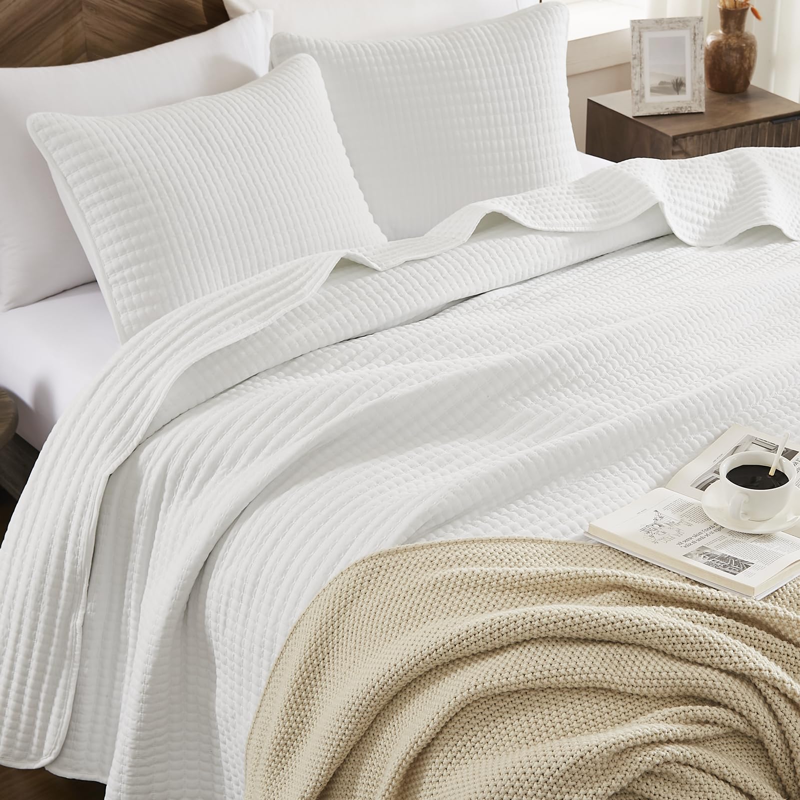 Quilts King Size, 3 Pieces White Lightweight Soft Quilts King Size Sets for All Seasons