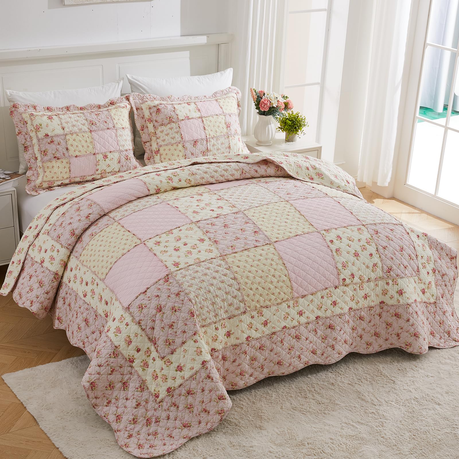 Queen Size Quilt Set 3-Piece Cotton Patchwork Floral Bedding