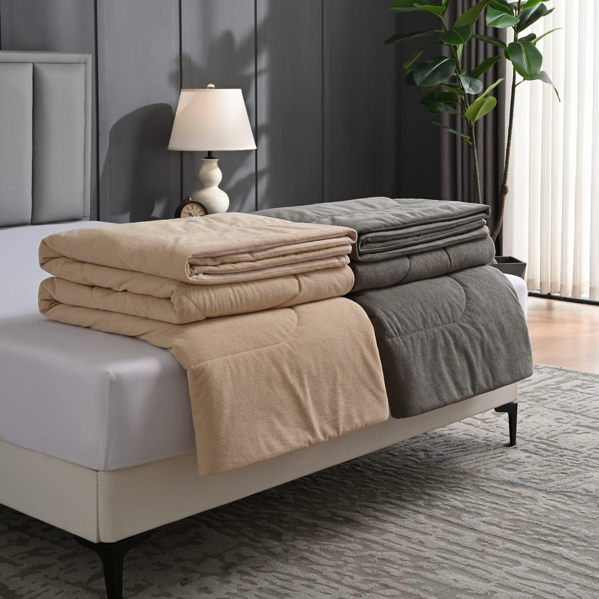 Velvet Comforter Queen Size, Alpaca Velvet, Reversible Quilt Grey Comforter for All Seasons