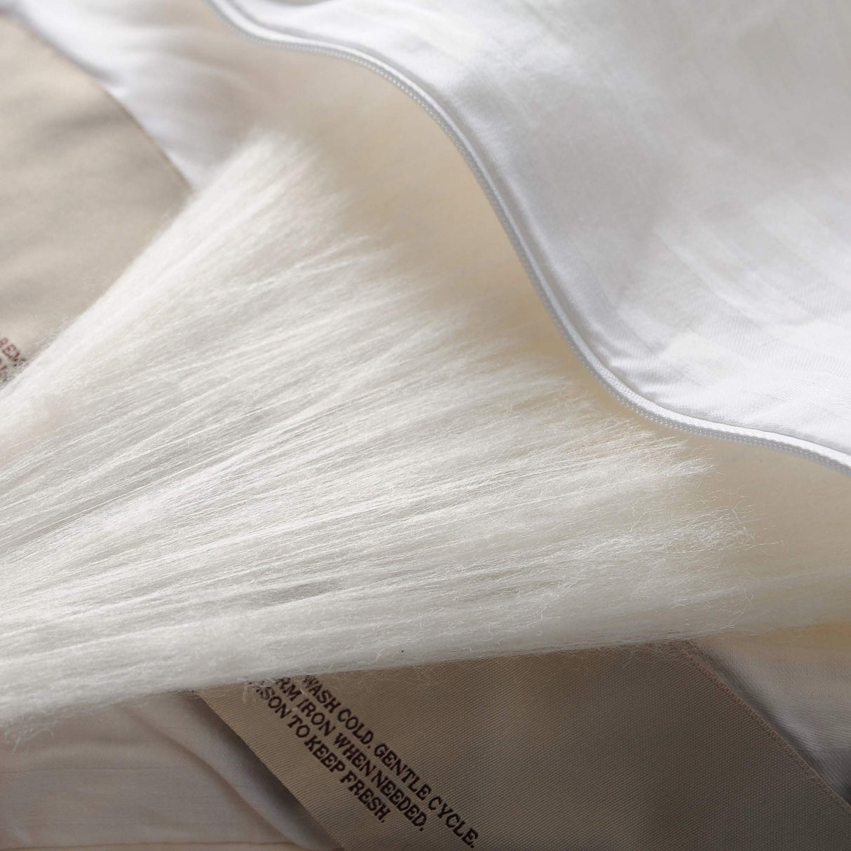 Silk Comforter for Spring/Summer/Fall, 100% Long-Strand Silk Filling, Natural & Breathable (King Size)