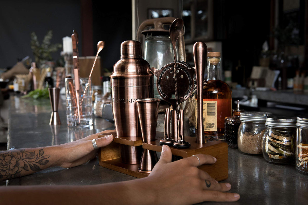Cocktail Shaker Set, 7-Piece Bartender Kit with Stand, 24oz Martini Shaker Bottle Stainless