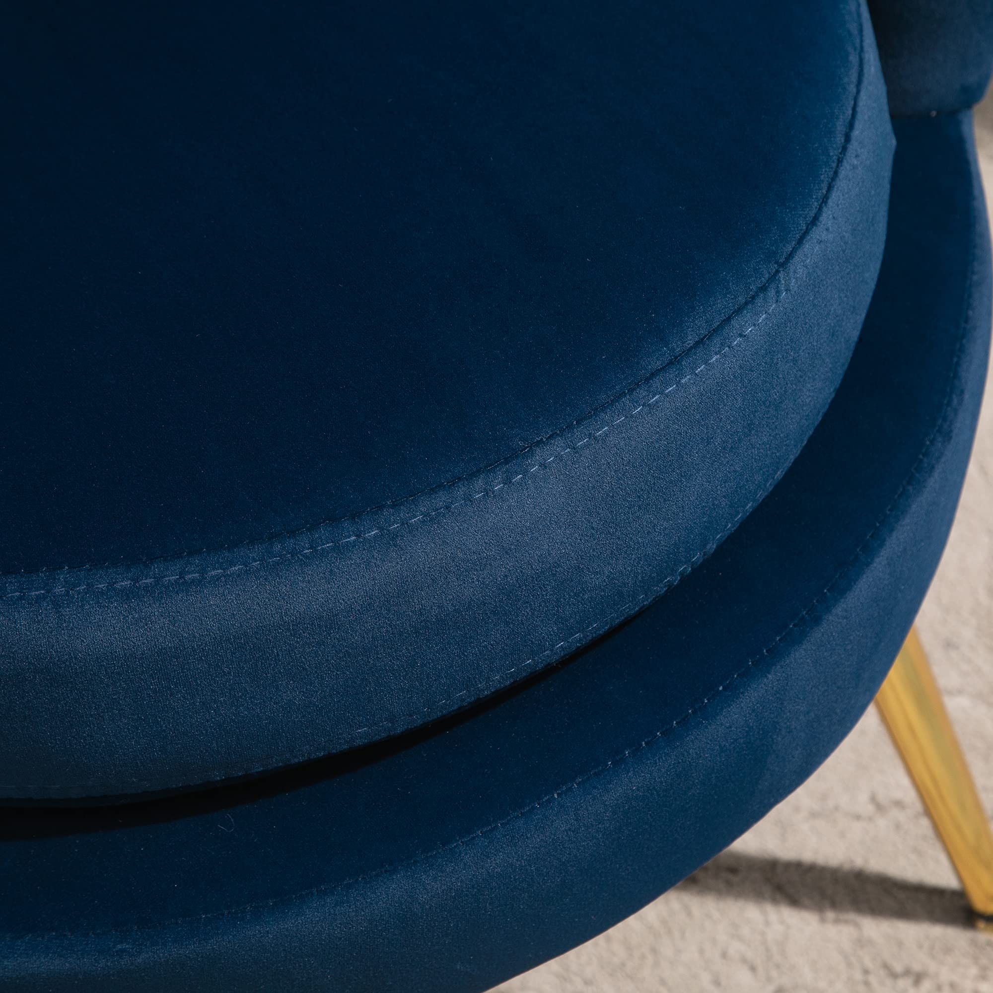 Elegant Velvet Fabric Accent Chair/Leisure Club Chair with Gold Metal Legs for Living Room
