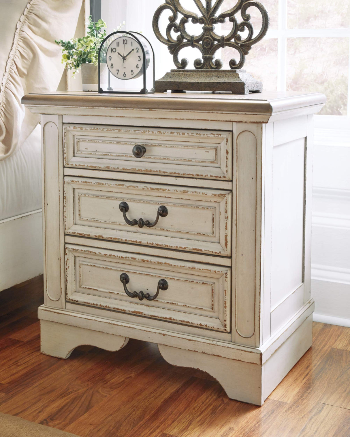 Realyn French Country 3 Drawer Nightstand, Chipped White & Realyn Traditional Cottage