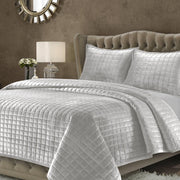 Velvet King Quilt Set, Three-Piece Box Stitch Bedding