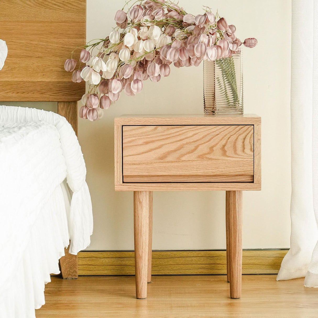 Night Stand, Solid Wood Nightsatnd with One Drawer, Mid Century Modern Nightstand