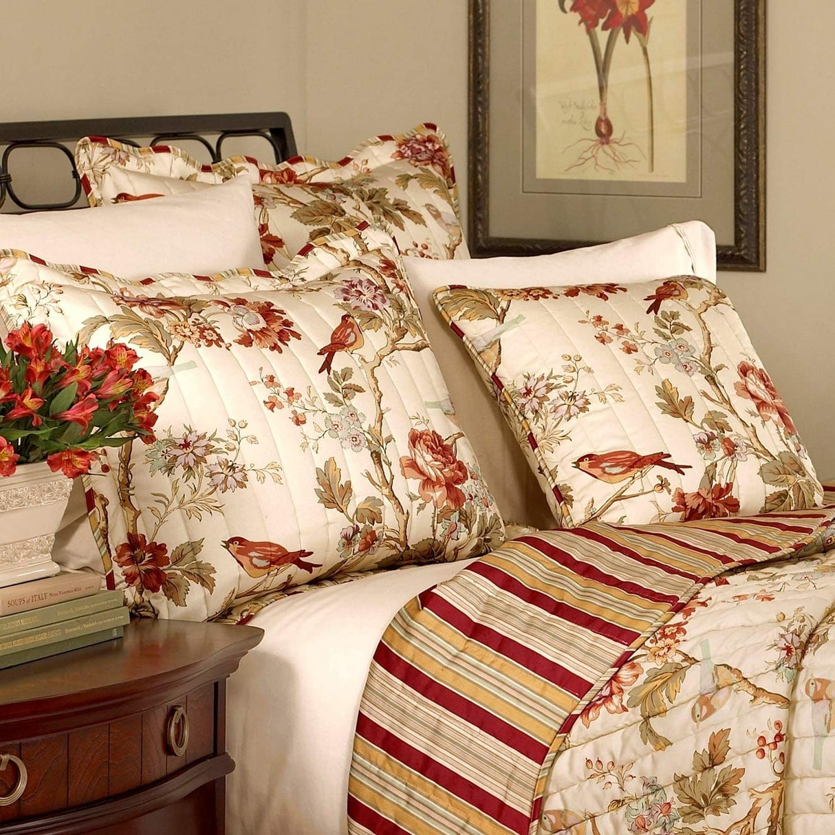 Modern Farmhouse Floral 4-Piece Reversible Quilt Bedspread Set, King, Papaya