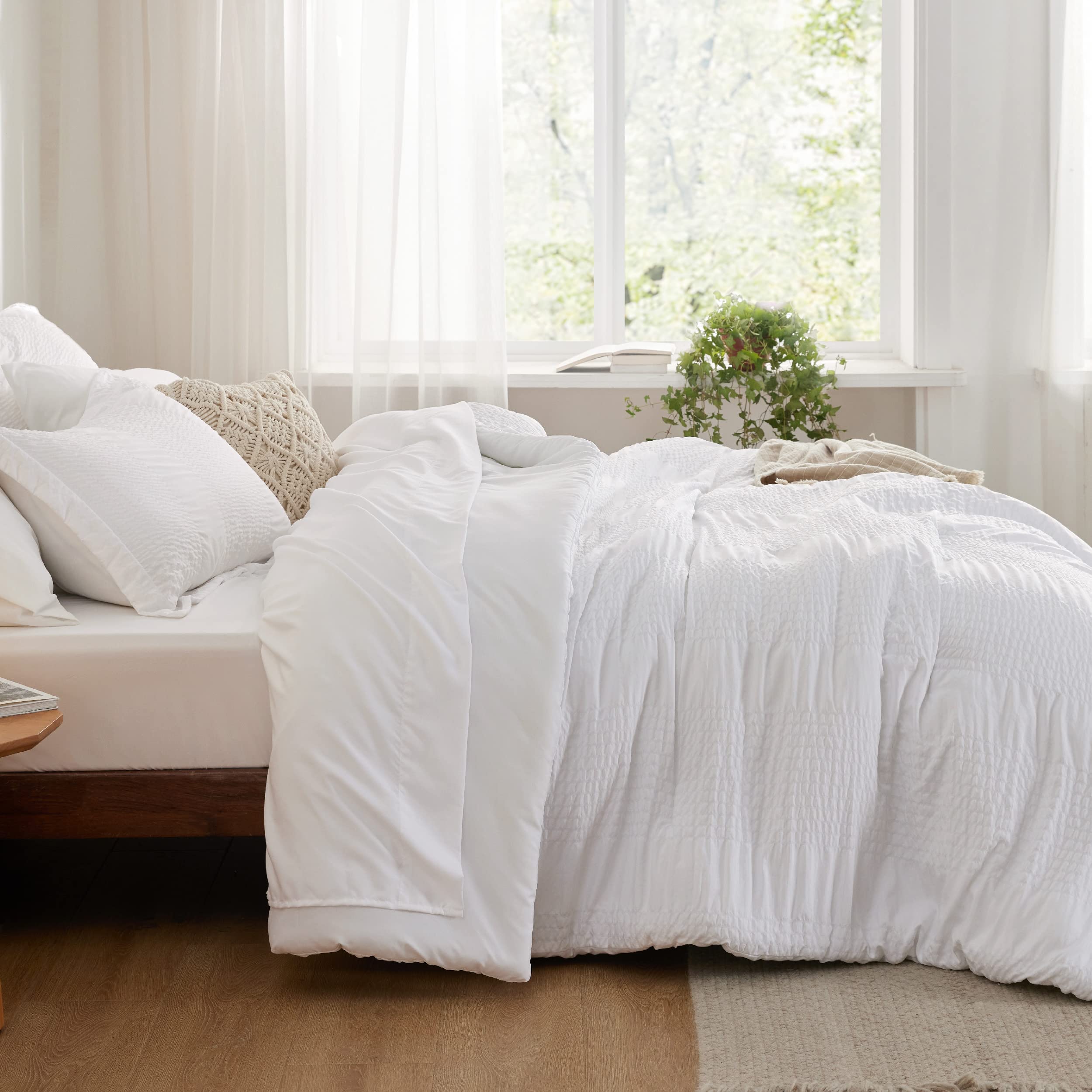 King Comforter Set - 7 Pieces Striped Seersucker Jacquard Comforter Bedding Set