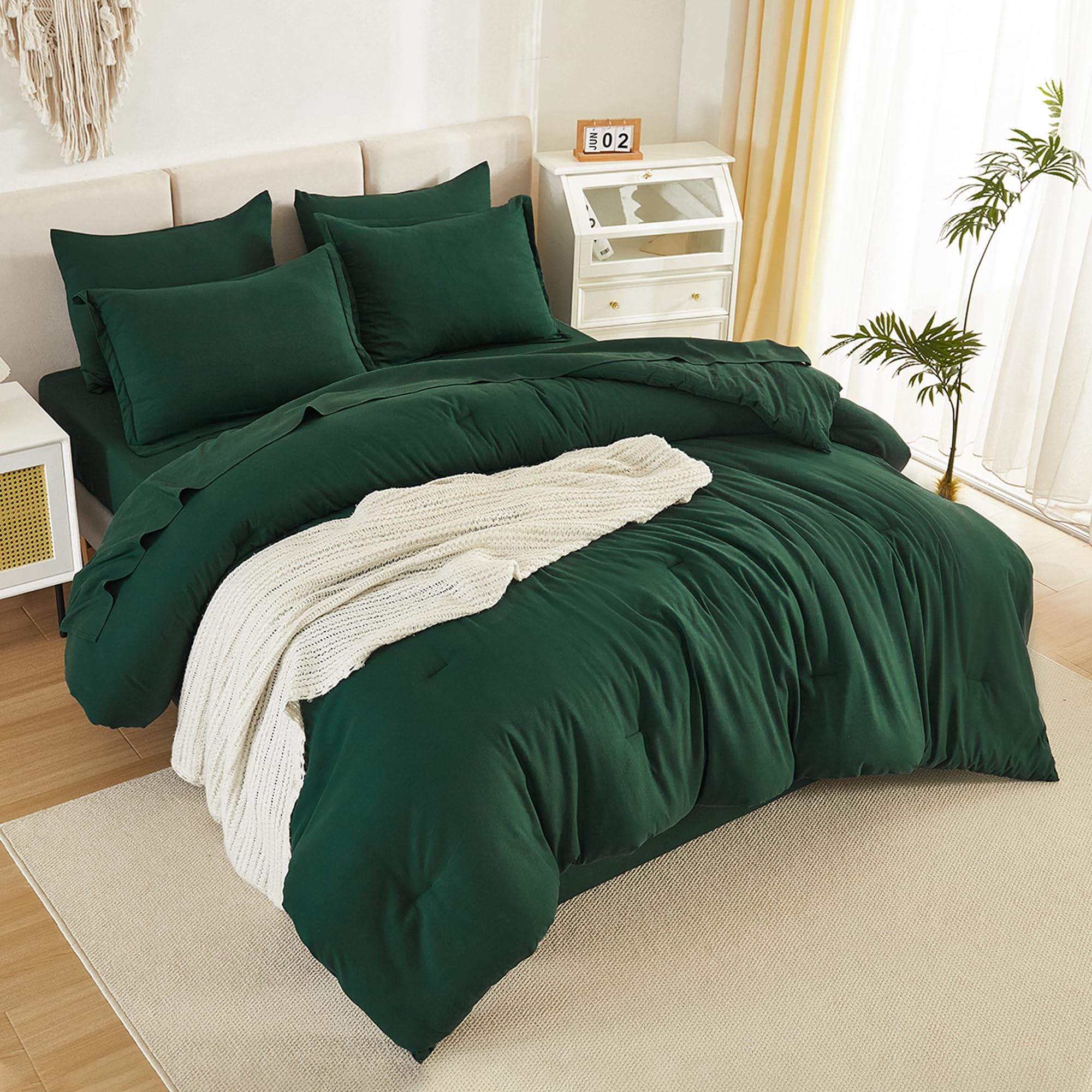 Litanika Queen Comforter Set Dark Emerald Green - 7 Pieces Bed in a Bag Queen Beddding Comforter Sets, Solid Lightweight Bed Set with Comforter, Sheets, Pillowcases & Shams