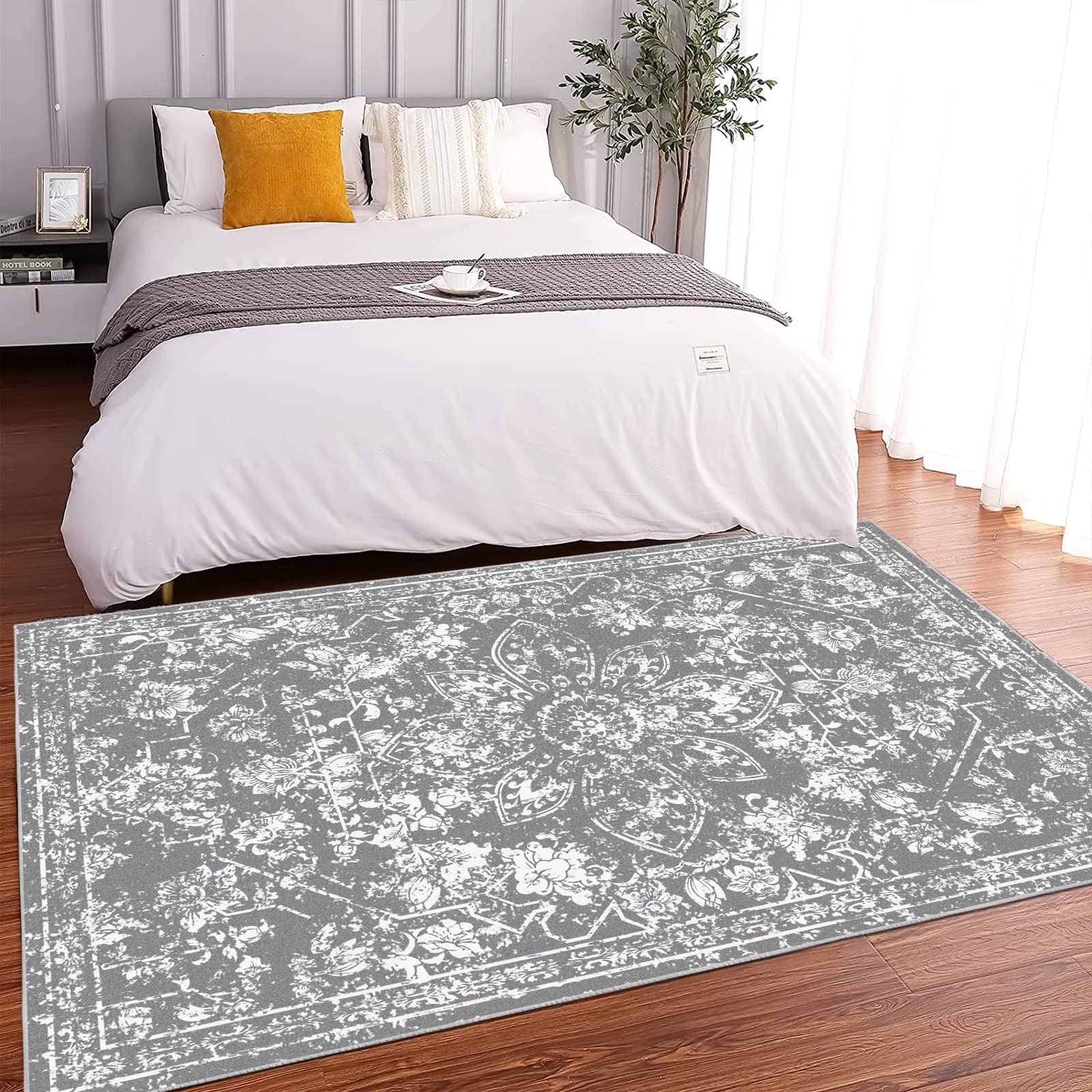 Pauwer Vintage Area Rug 4x6, Distressed Floral Faux Wool Throw Rug, Non Slip Boho Hallway Area Rug, Washable Low-Pile Carpet for Kitchen Living Room Bedroom,(4'x6', Grey)