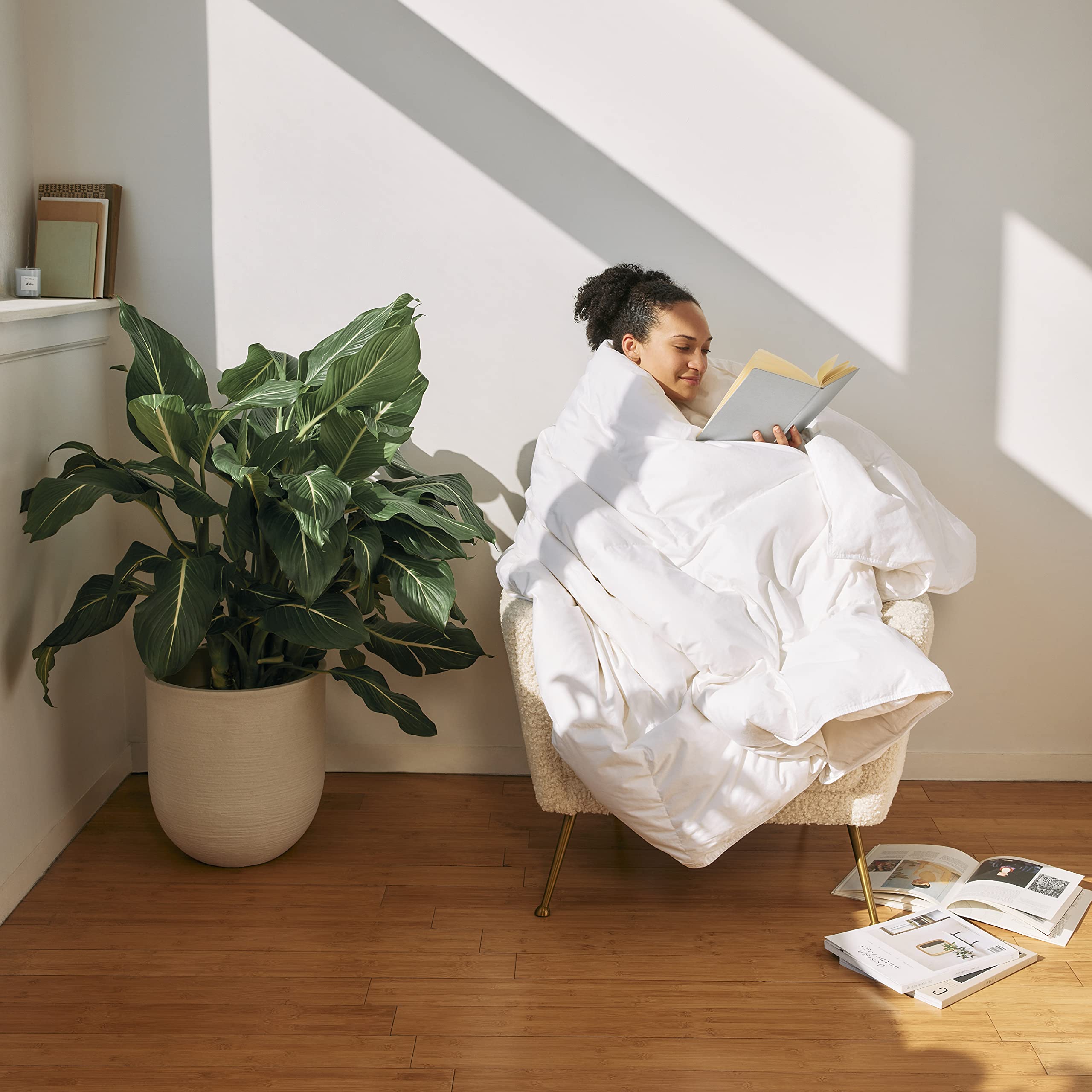 All Season Luxury Down Alternative Comforter, Vegan and Hypoallergenic – 100% Cotton Sateen Shell