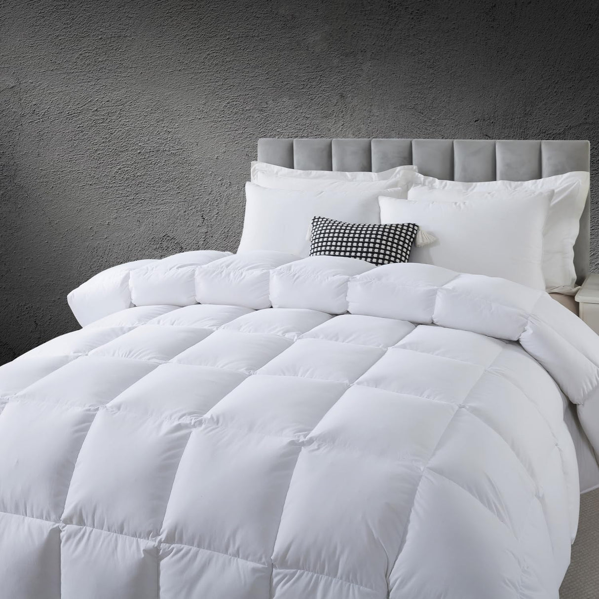 Luxury Goose Down Comforter Queen Size,Premium Hotel collecton Duvet Insert for All S