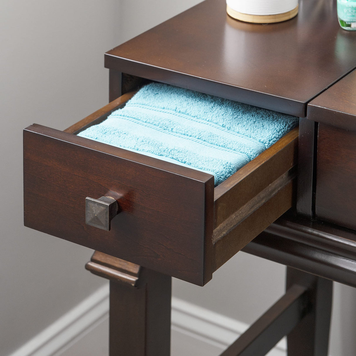 Walnut Vanity Set,30" x 36" x 18"