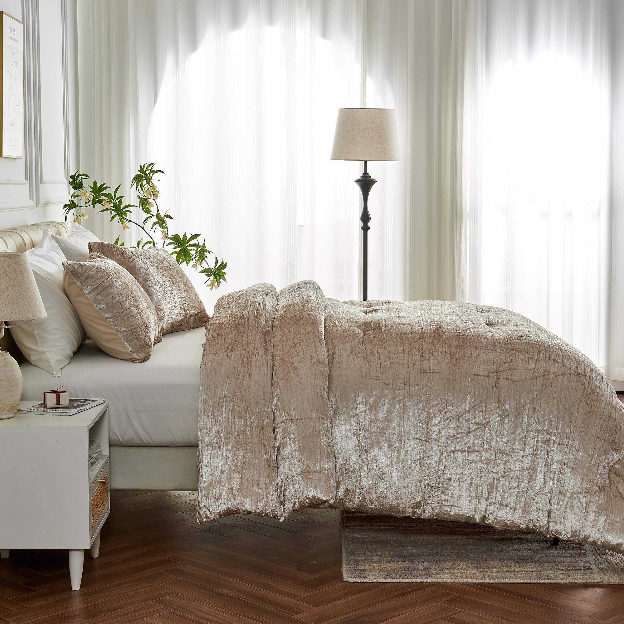 King Size Korean Velvet Comforter Set - Champagne Gold