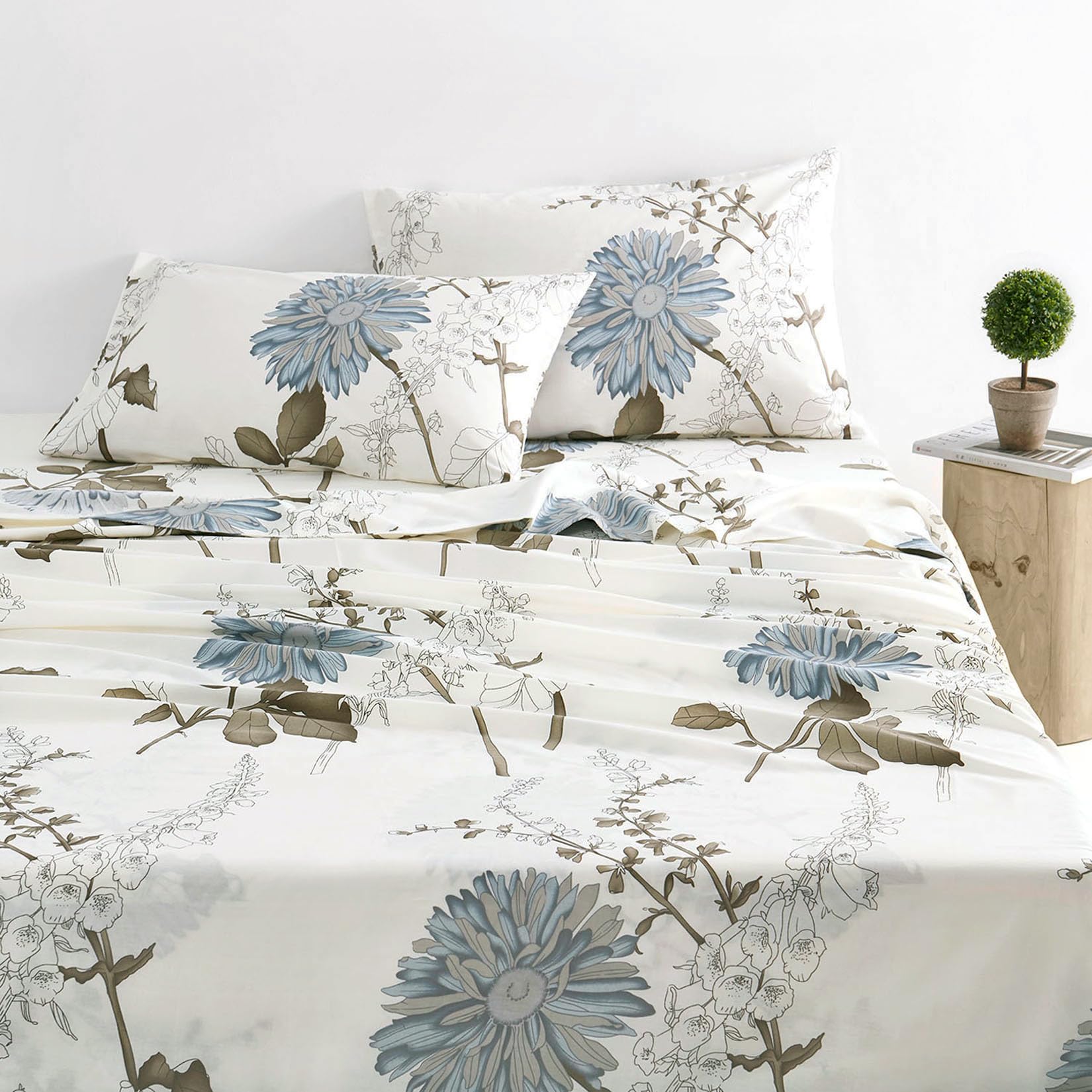 Floral Bed Sheets, 4-Piece Sheet Set, Vintage Flower Shabby Chic Botanical Coquette Cottagecore Sunflower