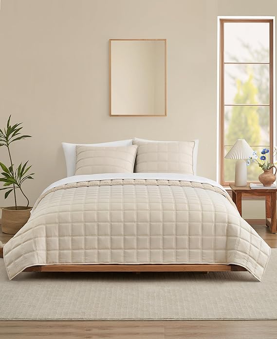 Gizelle King Quilt Set with 2 Pillow Shams - Lightweight All Season Bedding