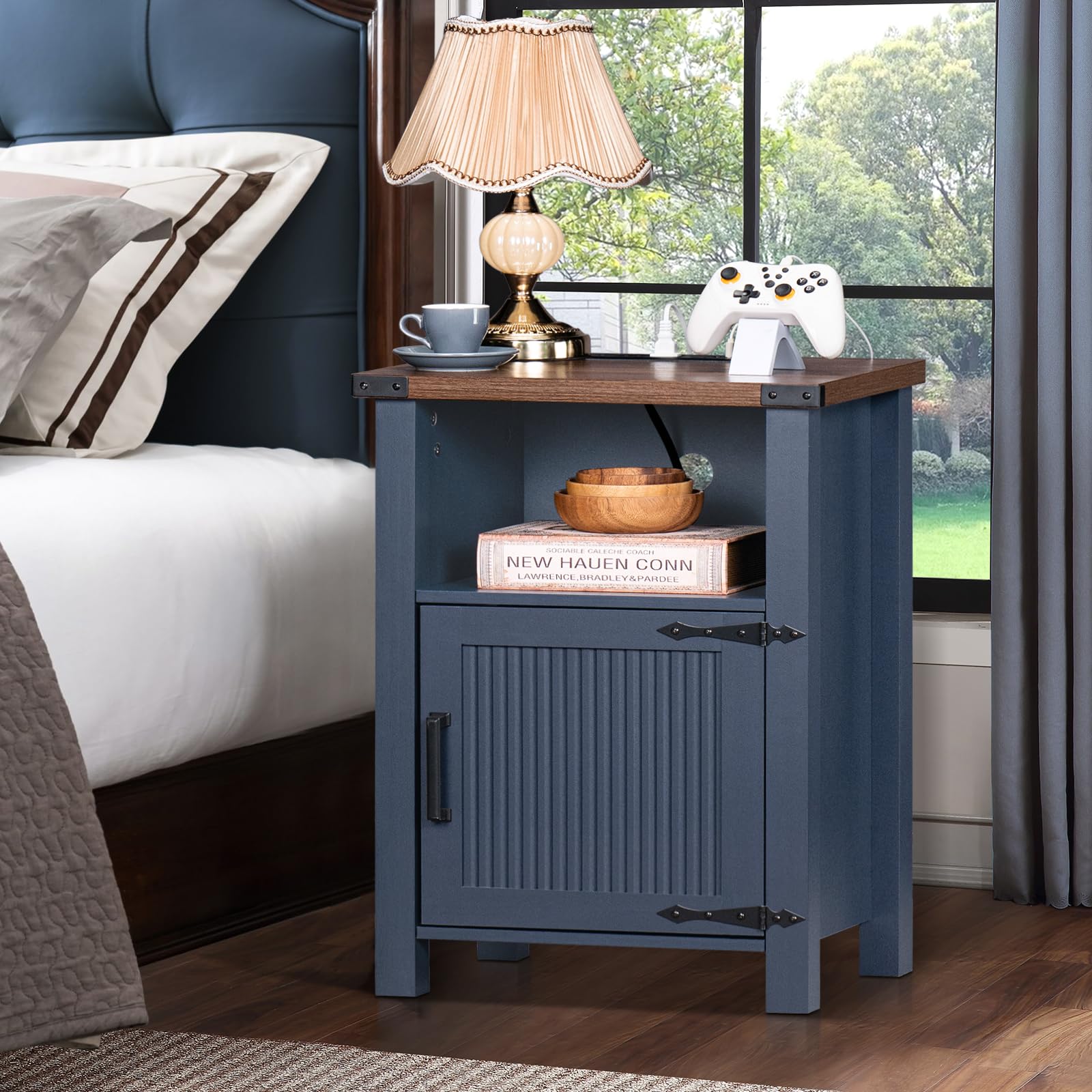Night Stand Set of 2, 18 Inch Farmhouse Nightstand with with Charging Station and USB