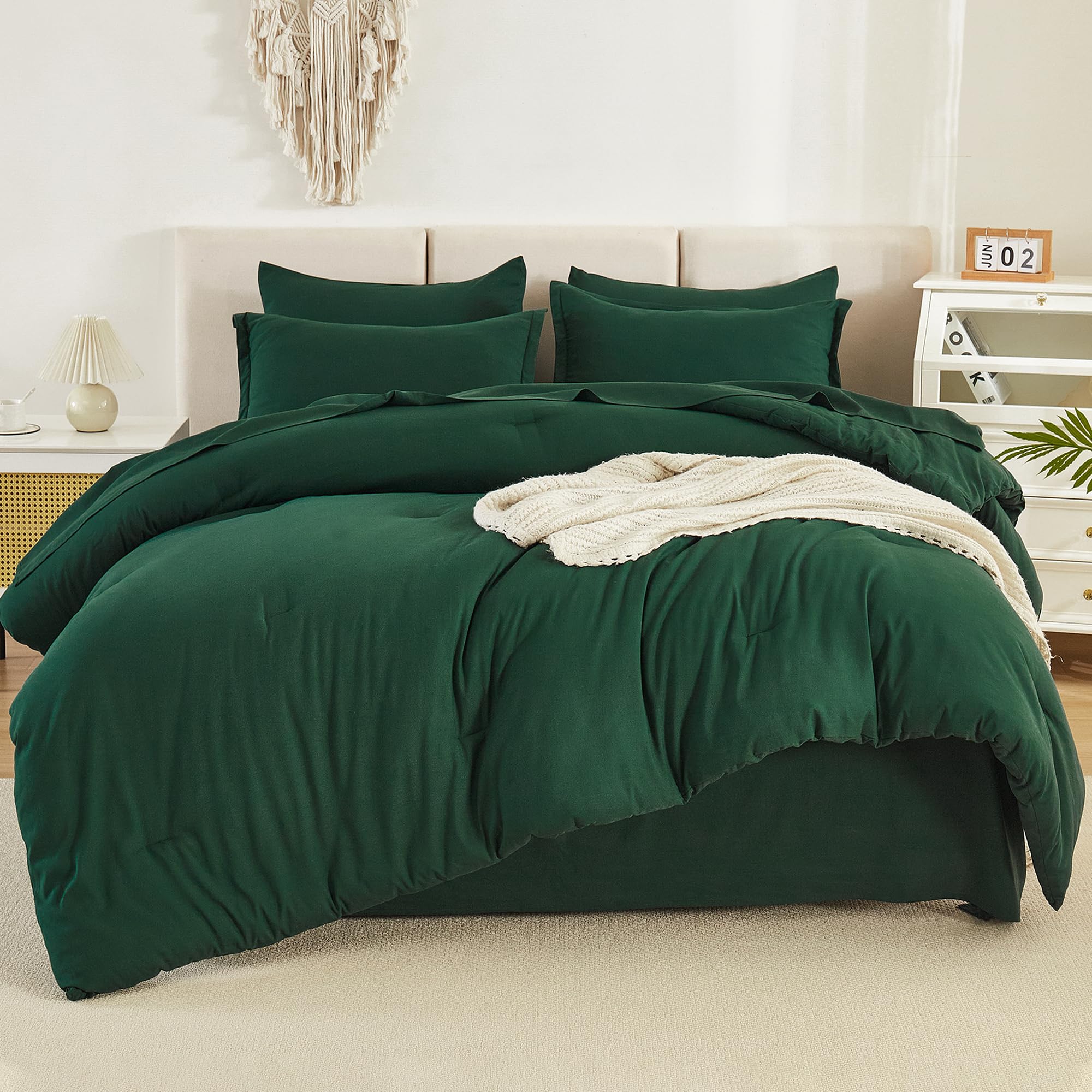 Litanika Queen Comforter Set Dark Emerald Green - 7 Pieces Bed in a Bag Queen Beddding Comforter Sets, Solid Lightweight Bed Set with Comforter, Sheets, Pillowcases & Shams