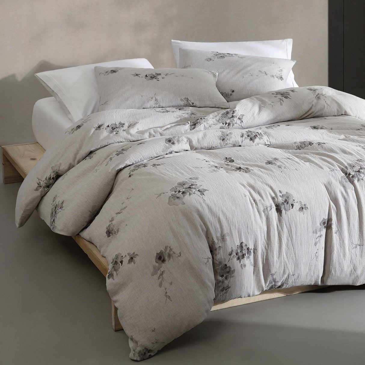 Calvin Klein - King Comforter Set, Soft Cotton Bedding, Floral Home Decor (Aquarelle Floral Grey, King)
