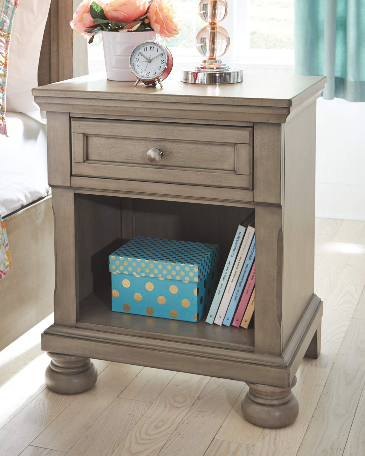 Lettner Modern Traditional 1 Drawer Nightstand, Light Gray