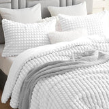 3-Piece Queen Fluffy Fleece Comforter Set with 2 Pillowcases