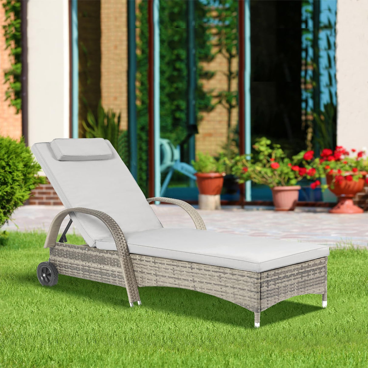 3 Pieces Outdoor Chaise Lounge Chairs Set Outdoor Pool Lounge Chairs Set of 2