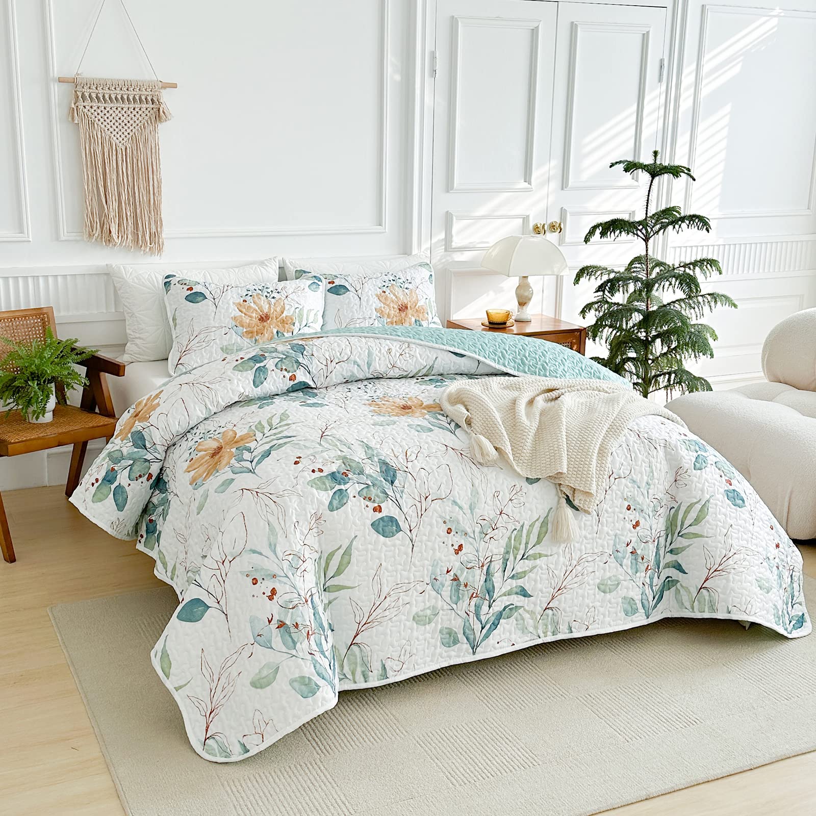 Set with Green Leaves Botanical Coverlet Bedspread