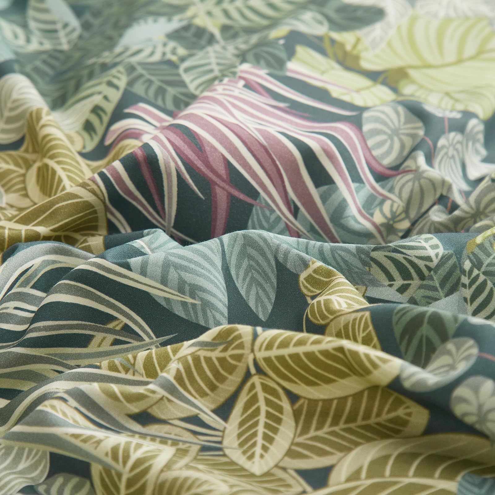 Green Leaves King Size Comforter Set, Soft Fluffy Botanical Floral Bedding Set for Women