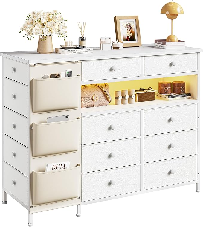 Drawers Dresser for Bedroom with and Charging Station