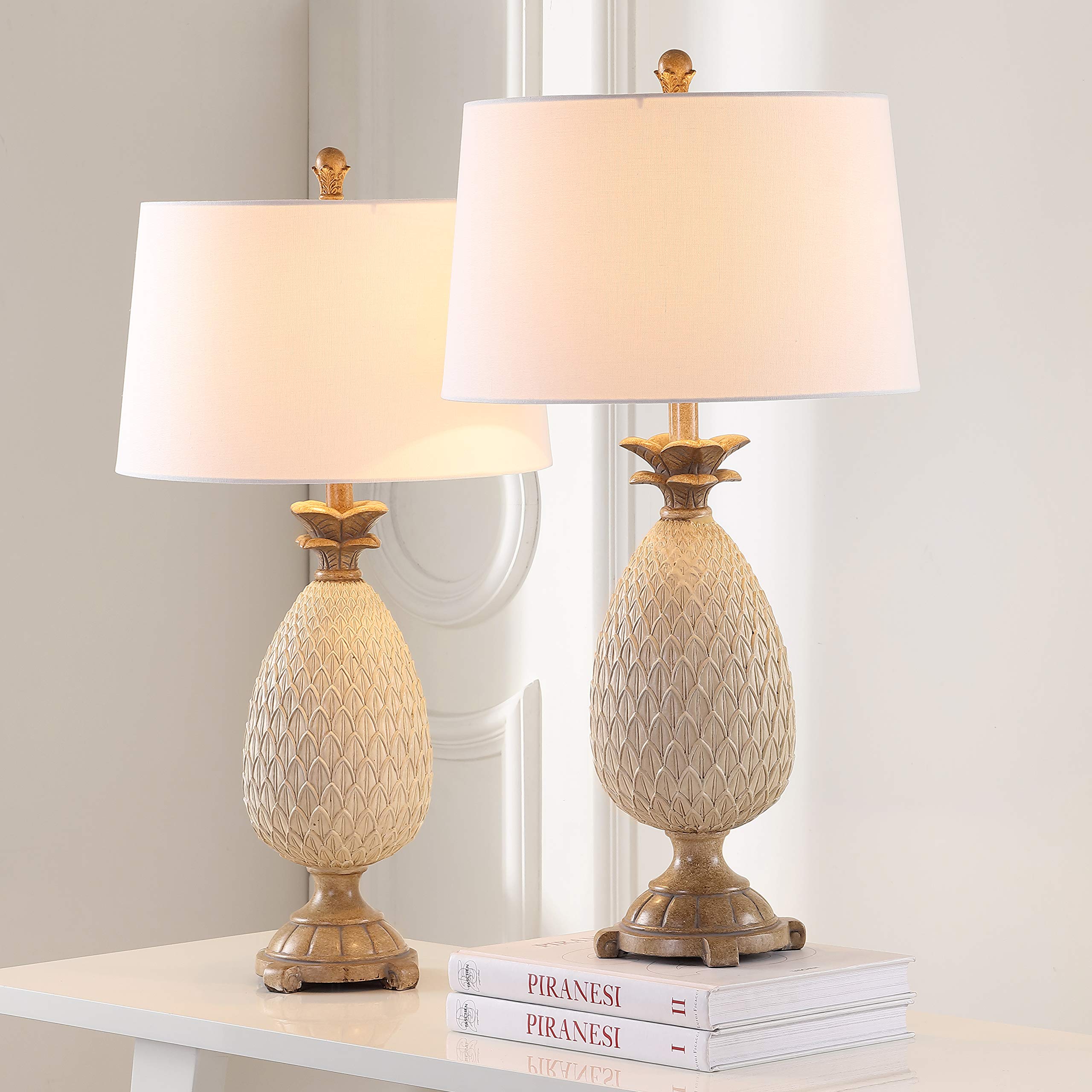 ng Collection Briar Coastal Antique Cream/ Brown Pineapple 31-inch Bedroom Living