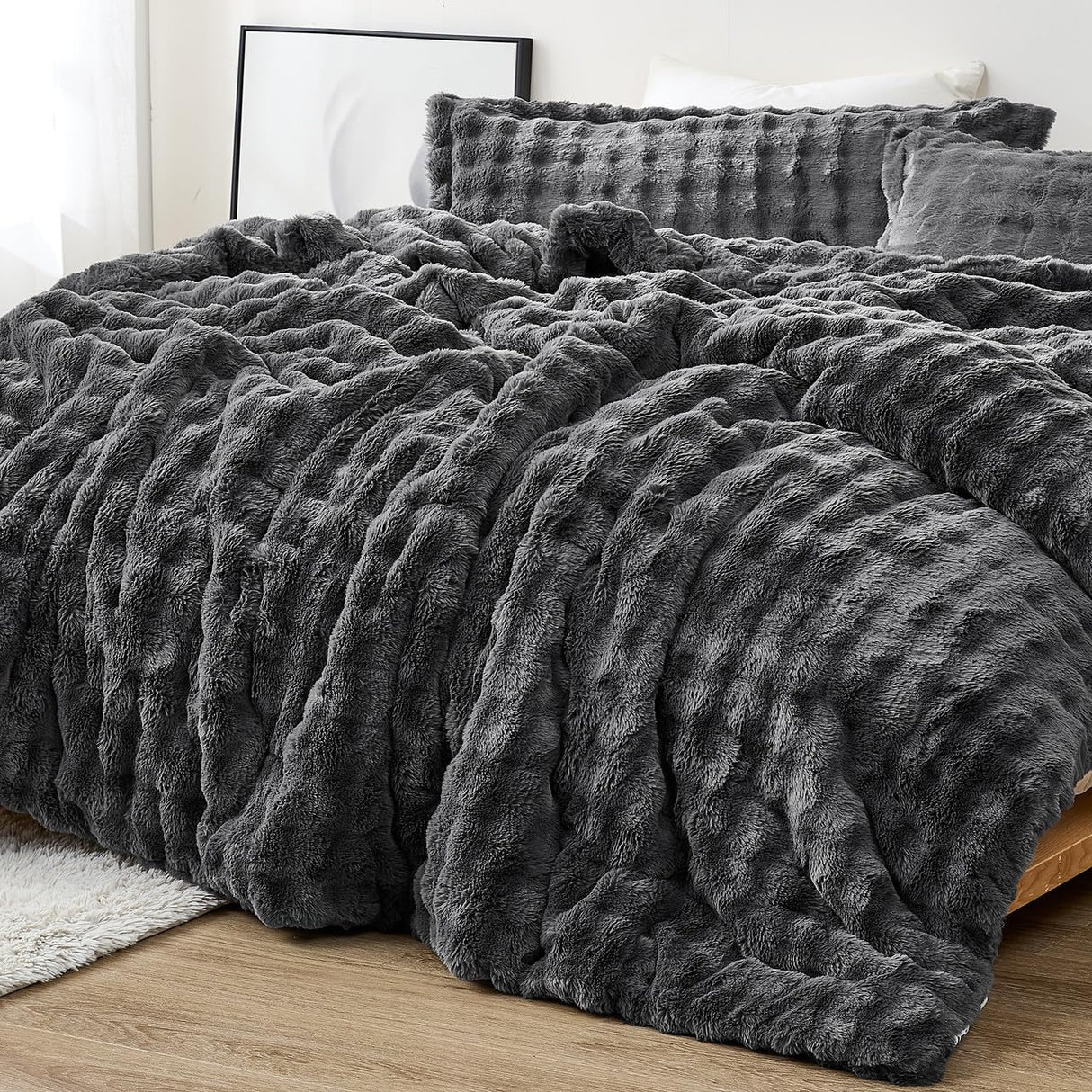 Snowball Double Chunky Bunny - Coma Inducer® Oversized Queen Comforter Set