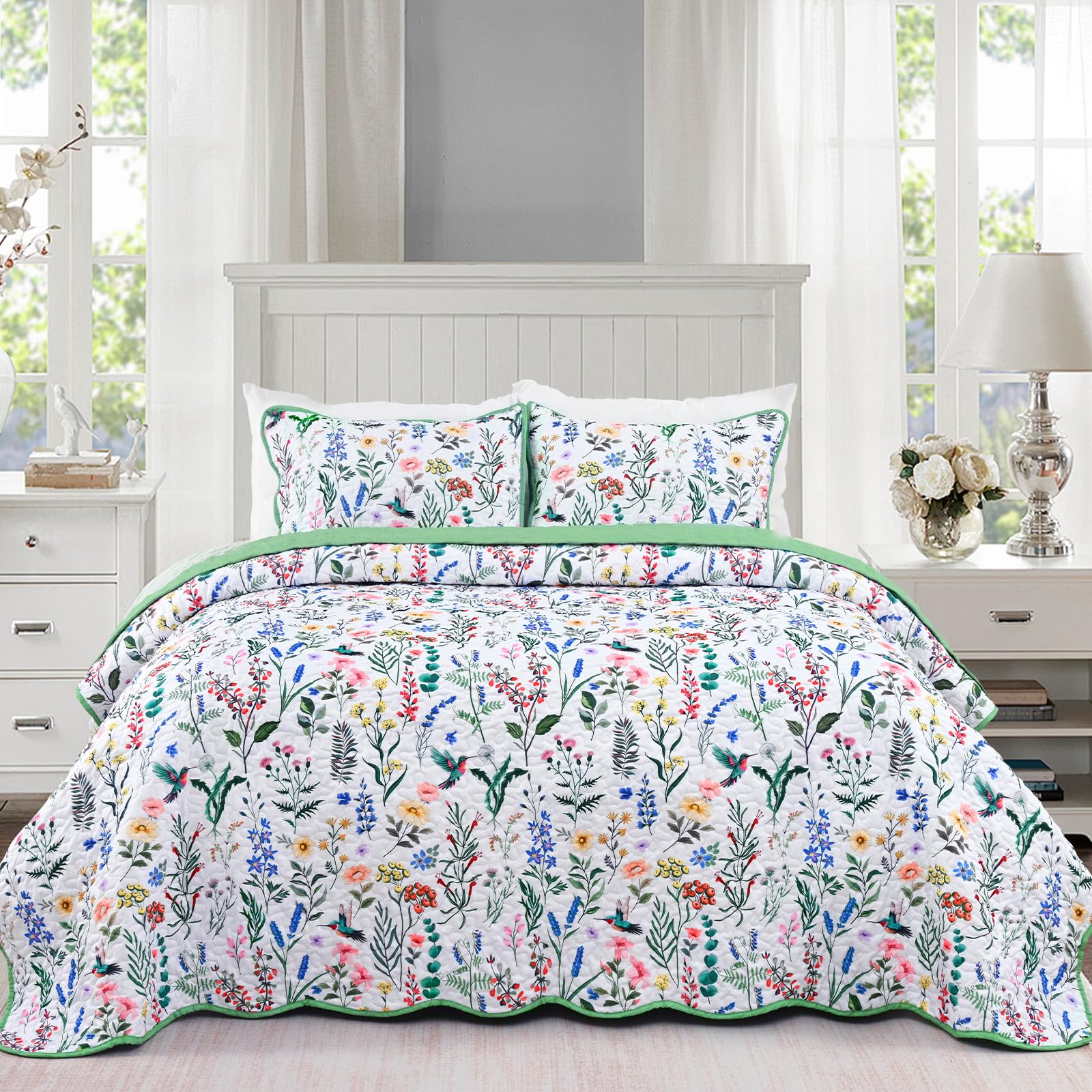 Floral Quilt Queen Size Lightweight Reversible Bedspread Coverlet Set 3 Piece Microfiber