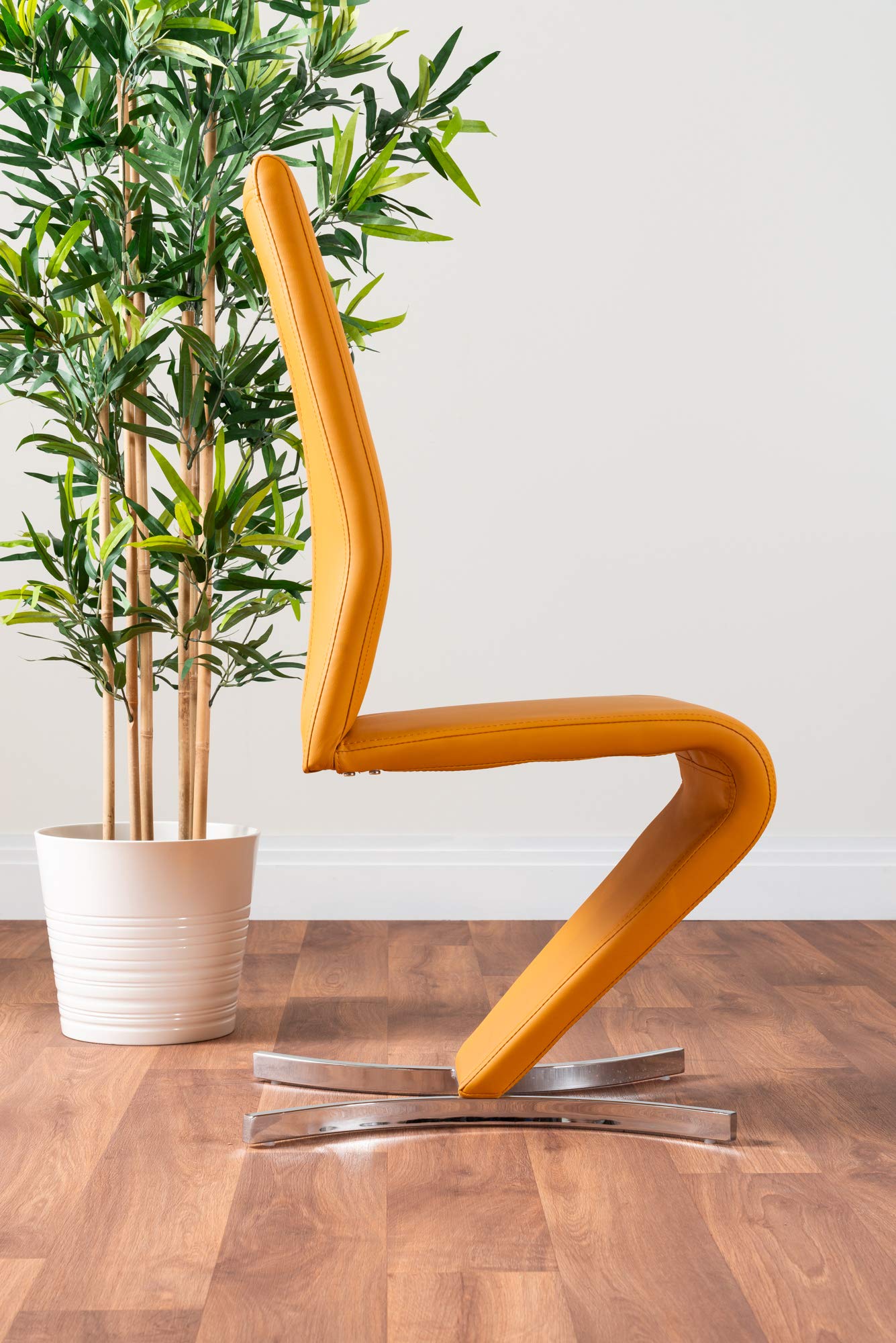 Atlanta White High Gloss Dining Table with Chrome Base & 4 Willow Chairs