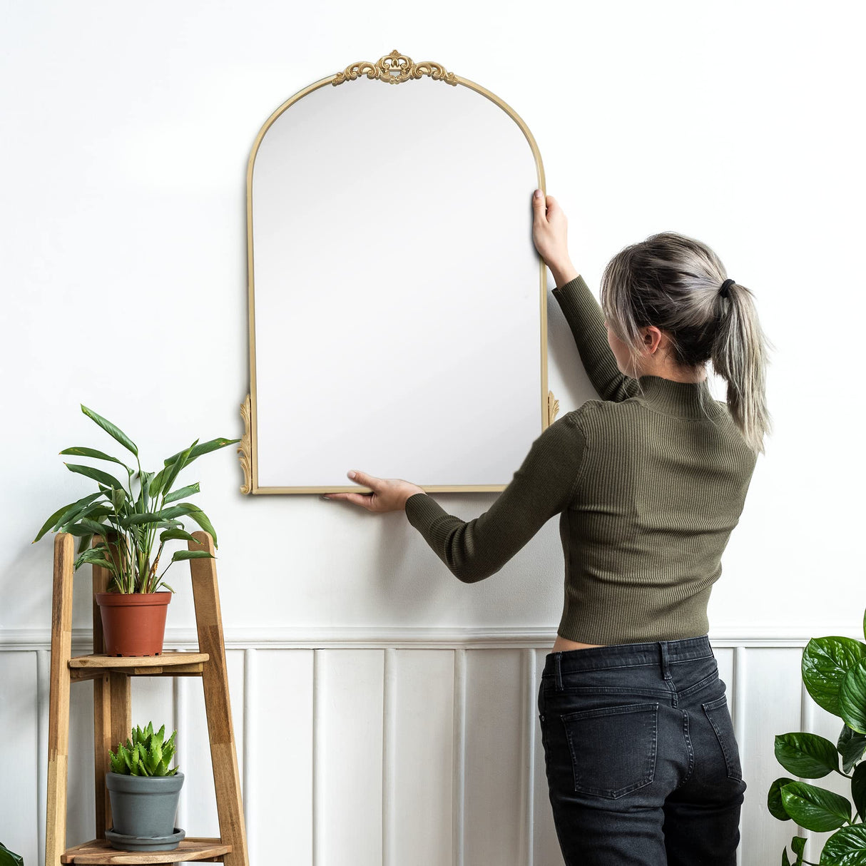 Bordeaux Arch Ornate Mirror (Gold, Small)