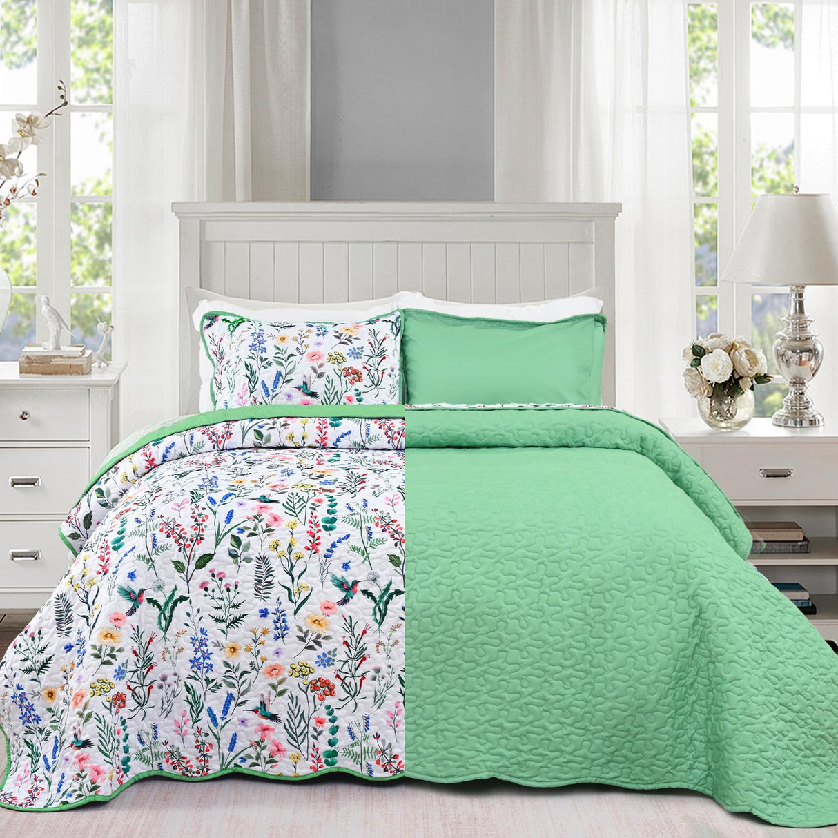 Floral Quilt Queen Size Lightweight Reversible Bedspread Coverlet Set 3 Piece Microfiber
