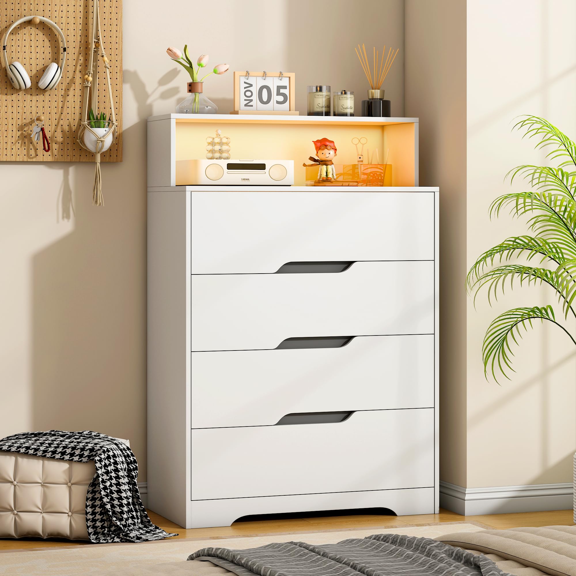 4 Drawer Dresser, 47.2" Modern Dresser and Chests of Drawers