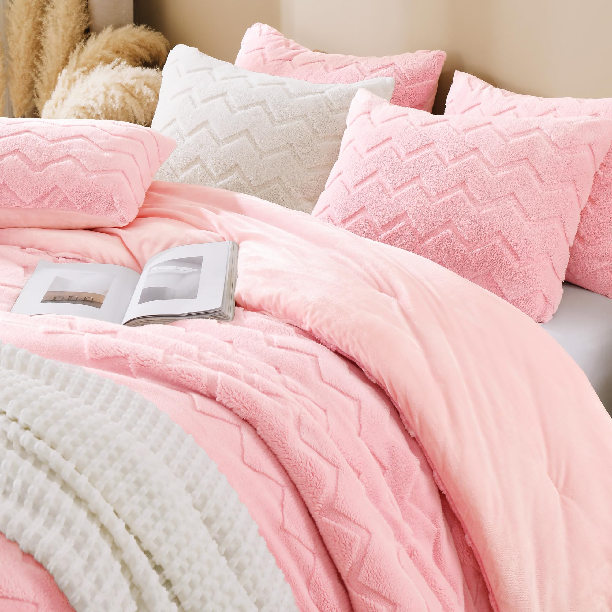 Fluffy Comforter Full Set - Soft Fuzzy Sherpa Pink Comforter for Full Size Bed