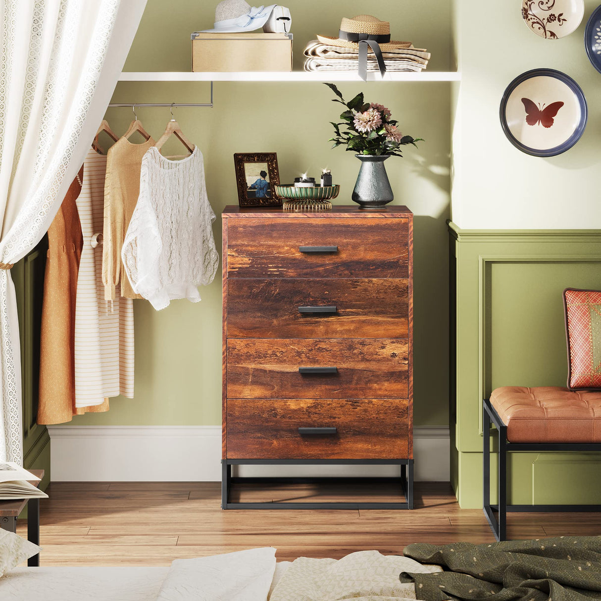 Wood Dresser for Bedroom with 4 Drawers, Chest of Drawers