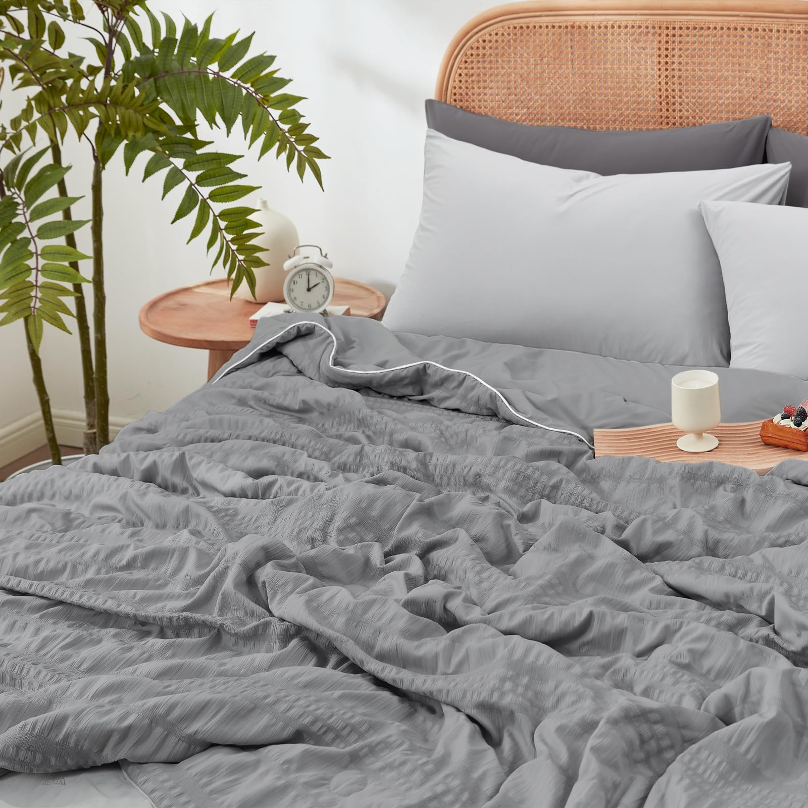 Seersucker Cooling Comforter Queen Size