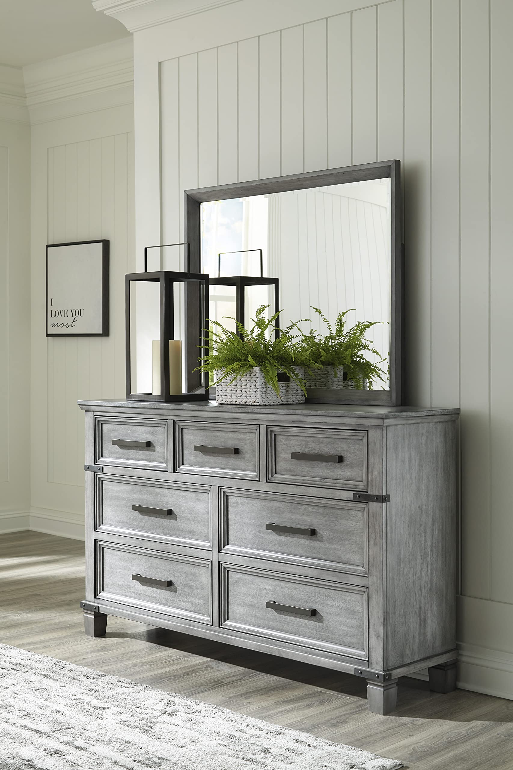 Russelyn Rustic Dresser with 7 Drawers, Gray