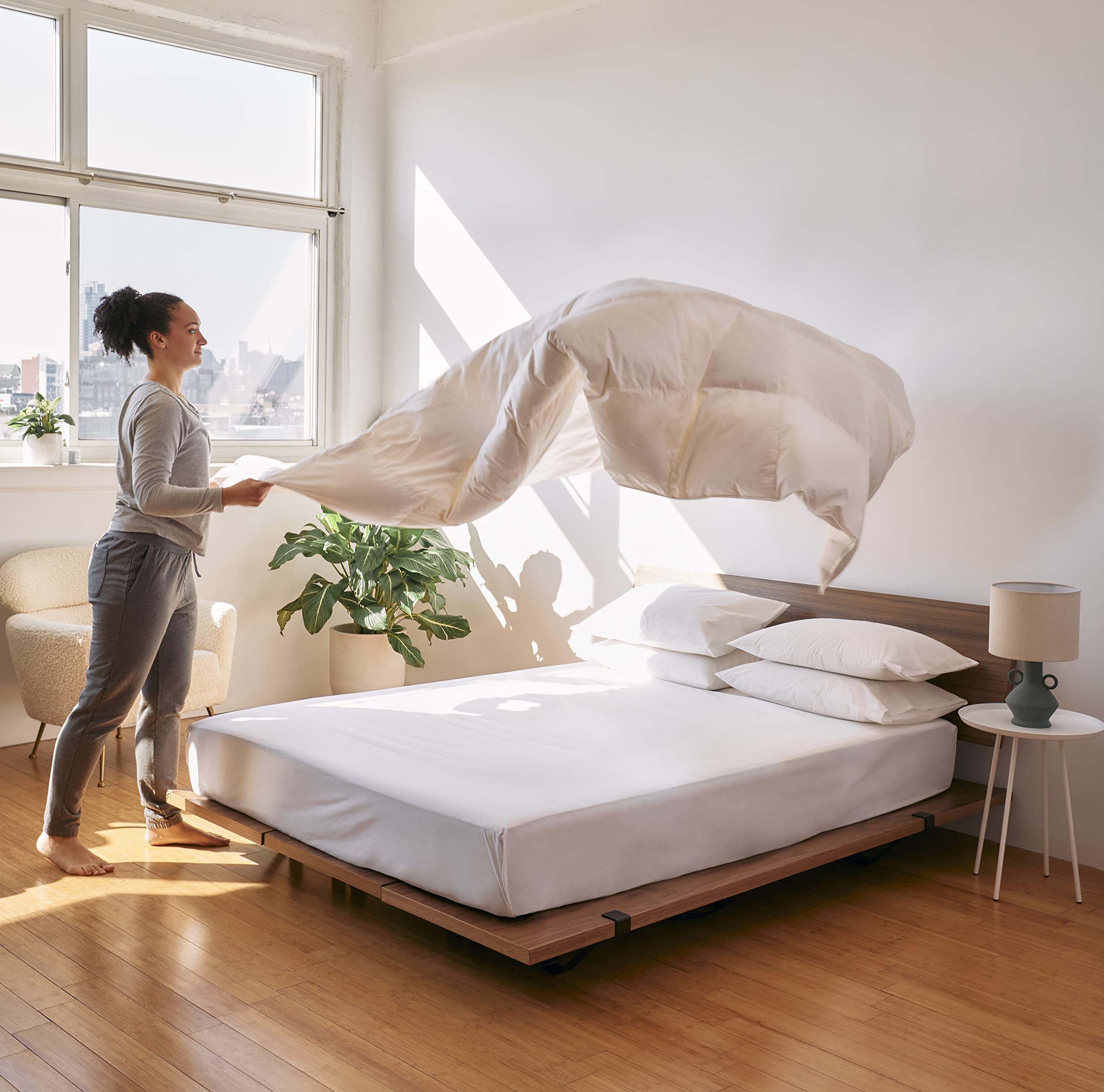 All Season Luxury Down Alternative Comforter, Vegan and Hypoallergenic – 100% Cotton Sateen Shell