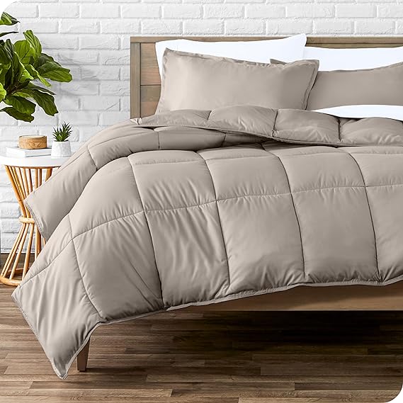 Comforter Set - Queen Size - Ultra-Soft - Goose Down Alternative