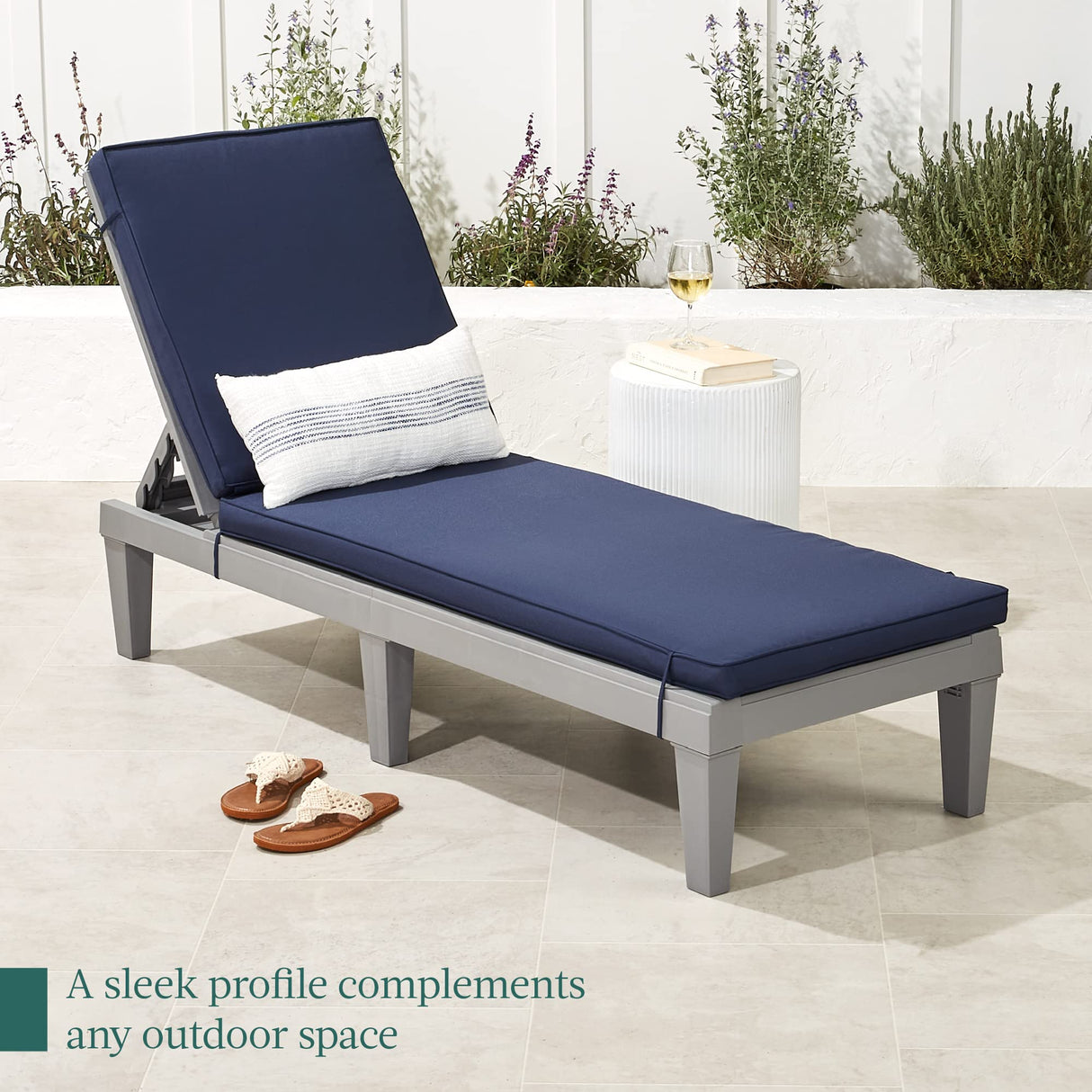 Outdoor Lounge Chair, Resin Patio Chaise Lounger for Poolside, Backyard