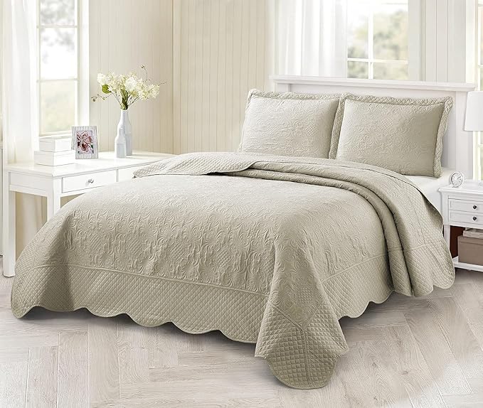 King Size Quilt Bedding Set 3 Piece Oversized Ultrasonic White Bedspreads