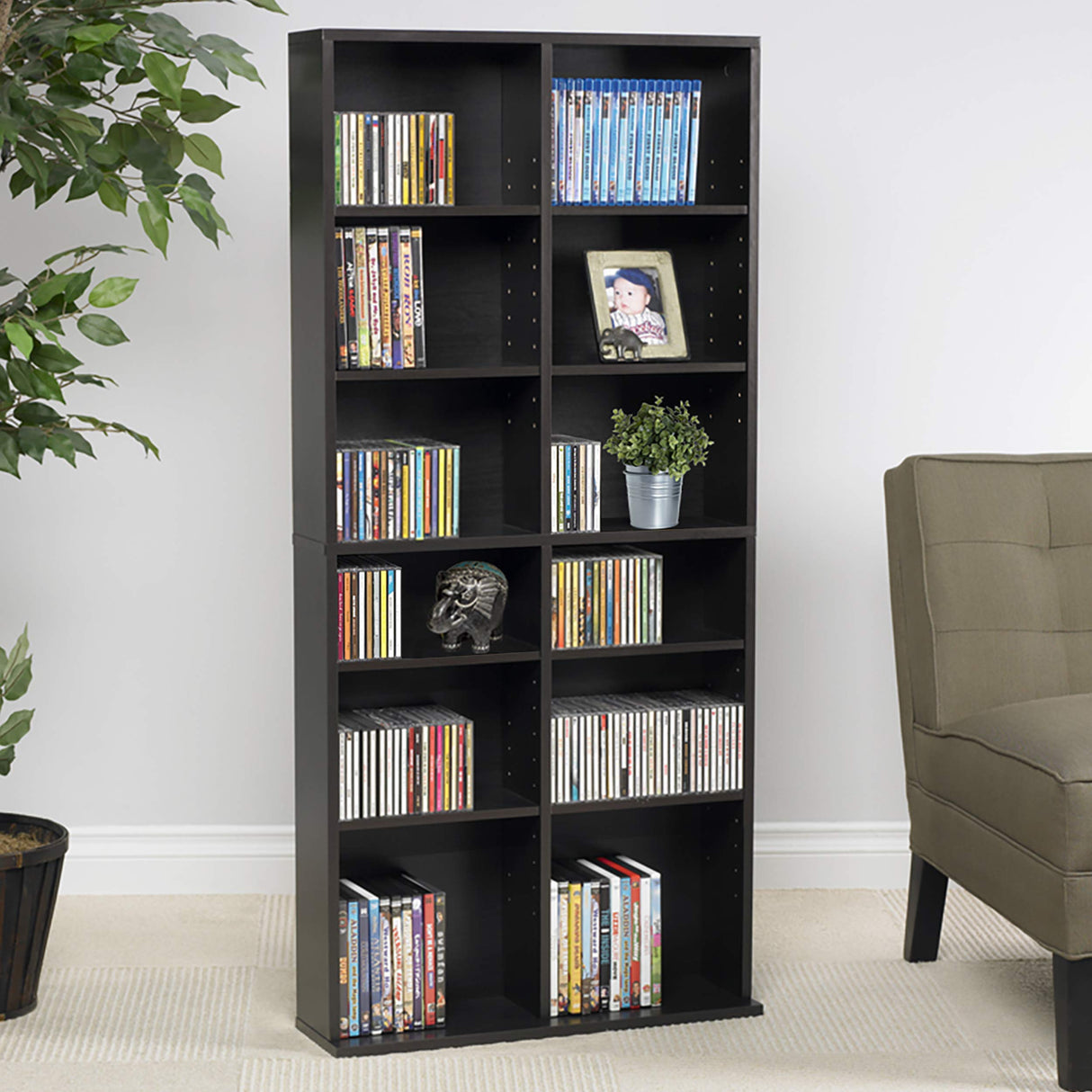 Oskar Adjustable Media Cabinet - Holds 464 CDs, 228 DVDs or 276 Blu-rays