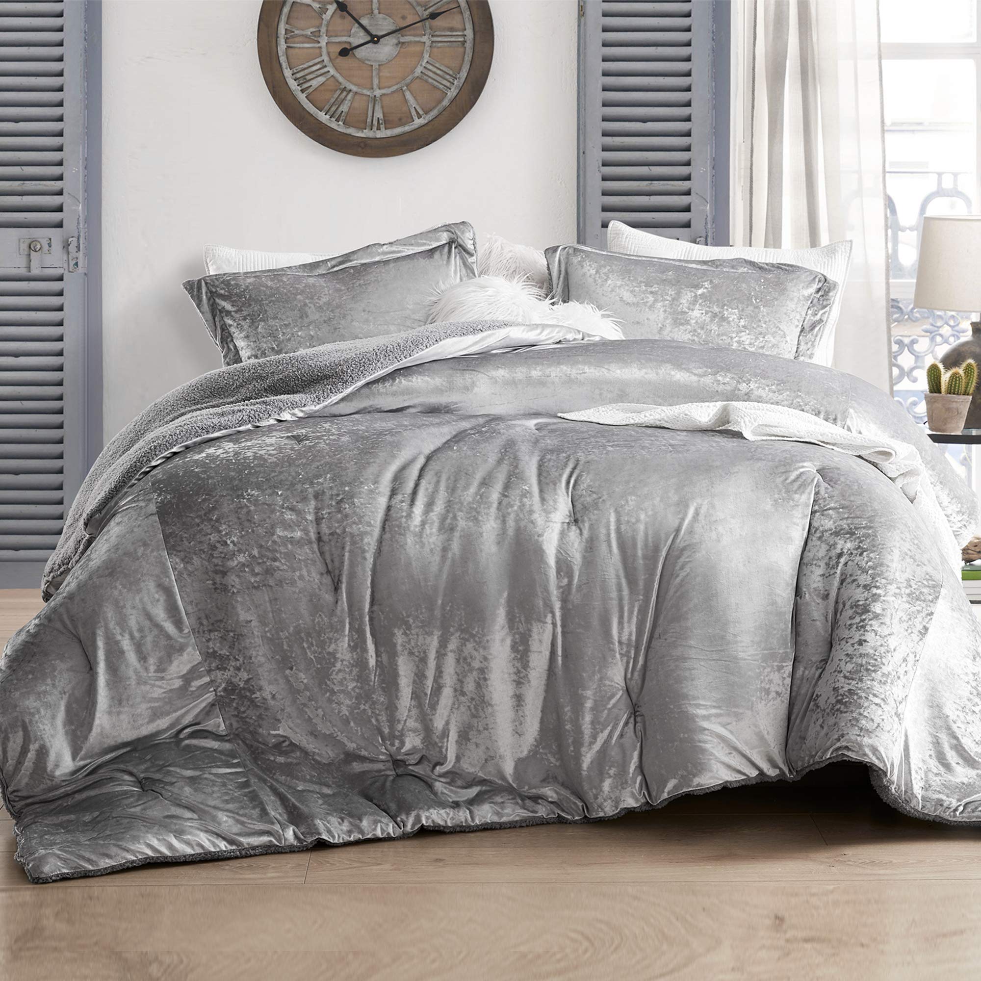 Coma Inducer Oversized Queen Comforter - Velvet Crush Champagne Alloy