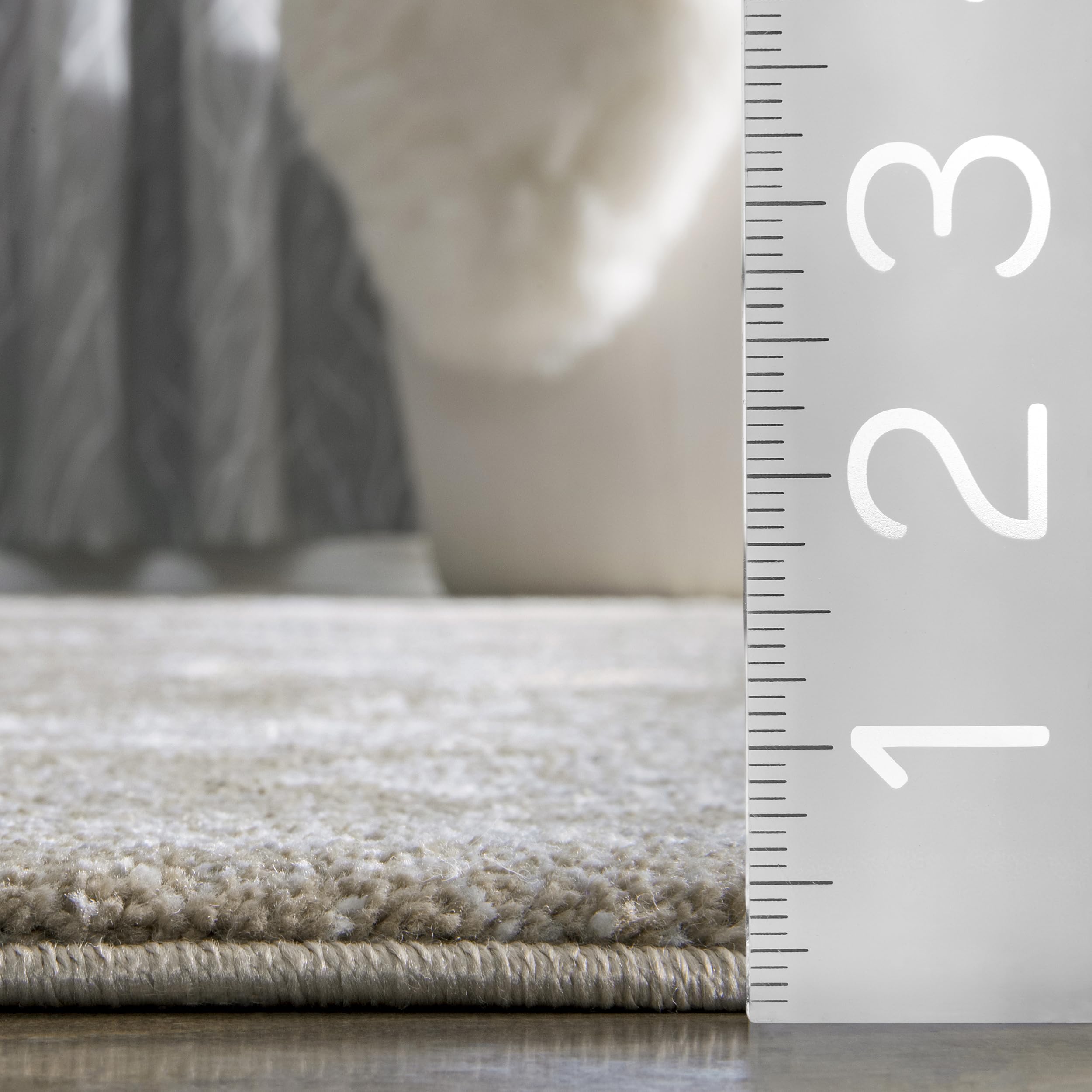 nuLOOM Verona Vintage Persian Area Rug, 6' 7" x 9', Brown