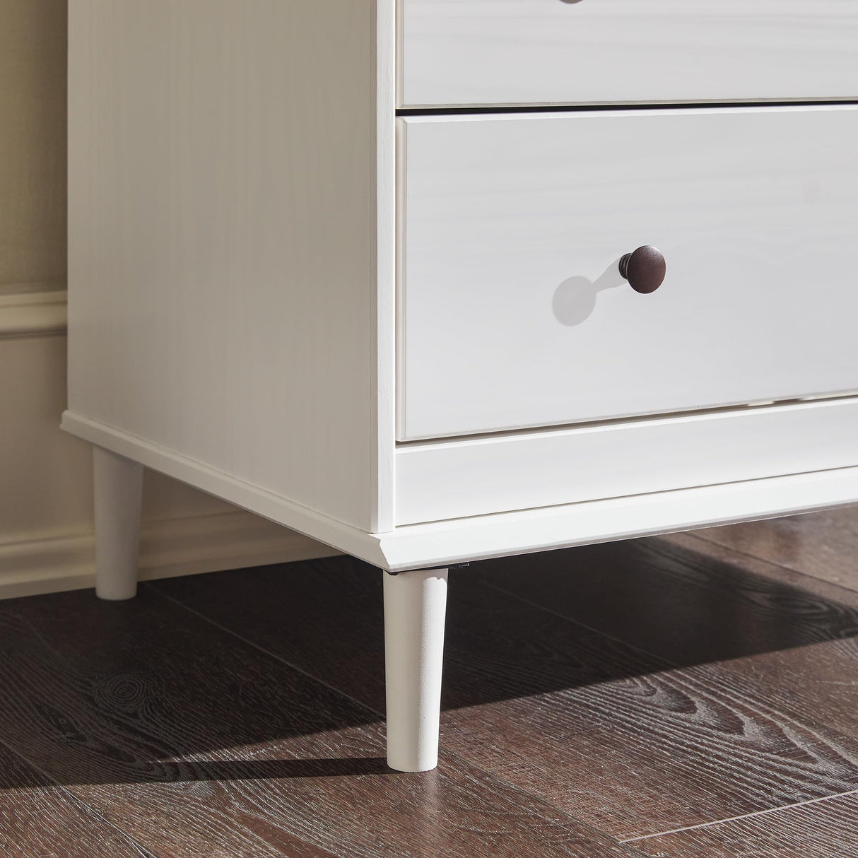 Walker Edison Modern Tall 4-Drawer Solid Wood Dresser Bedroom Storage Drawer Organizer Closet Hallway, 40 Inch, White