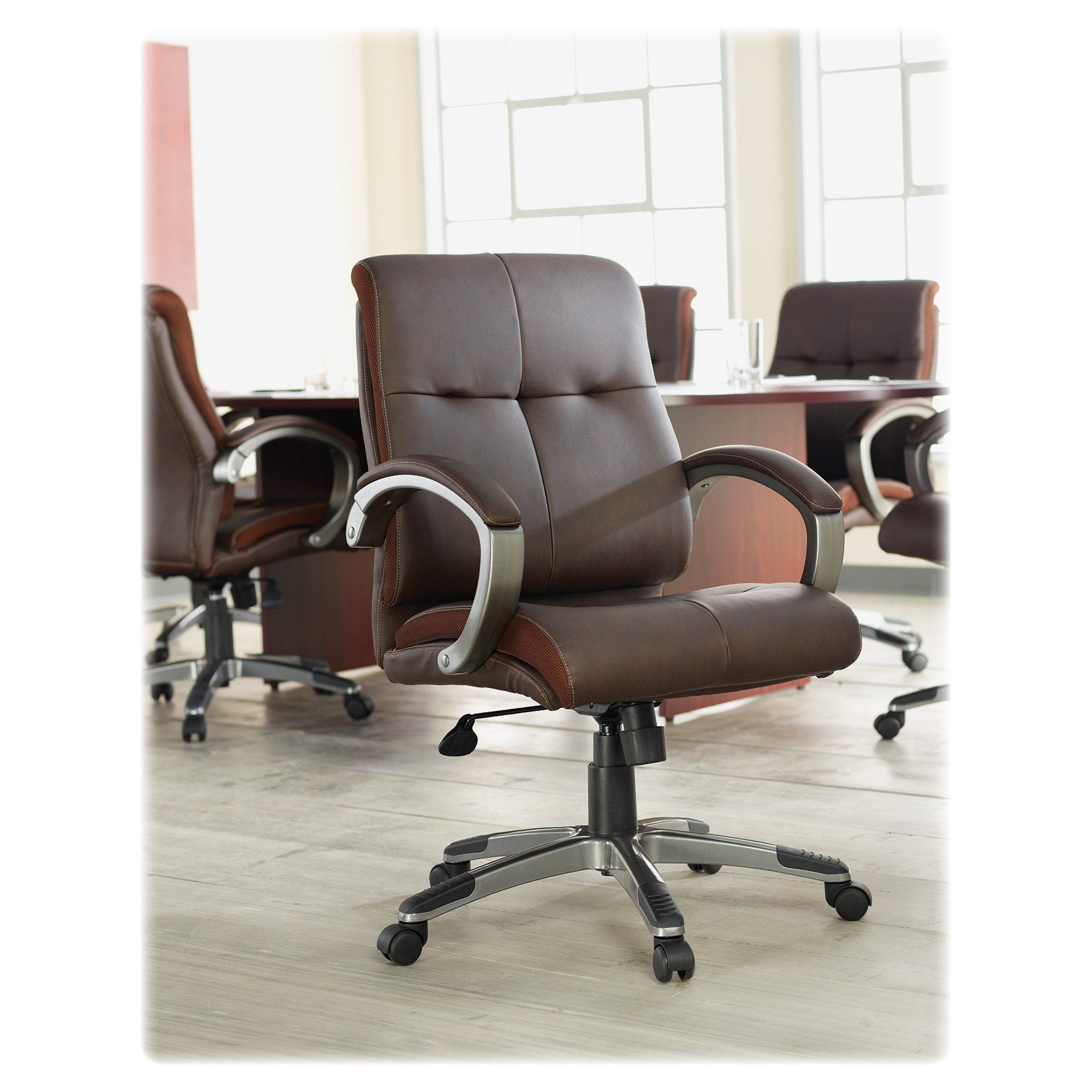 LLR62623 Managerial Chair