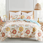 Ashbury Spring Quilt Set - Full/Queen Quilt + Two Standard Pillow Shams - Floral in Ivory